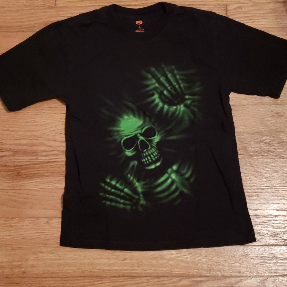 Shirt - Picture 1 of 1